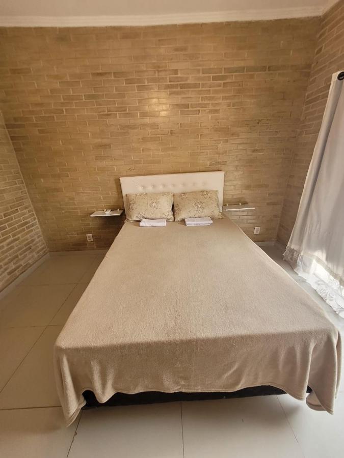 Sobrado 2 Amplo E Confortavel Em Condominio Corumba Ngoại thất bức ảnh