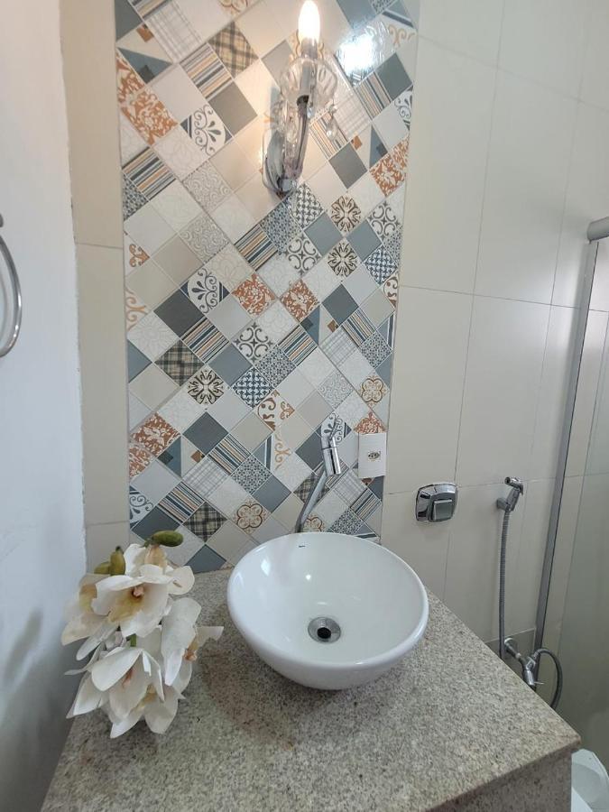 Sobrado 2 Amplo E Confortavel Em Condominio Corumba Ngoại thất bức ảnh